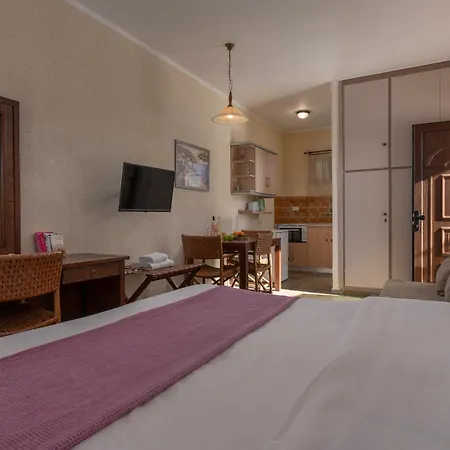 Agnanti Aparthotel