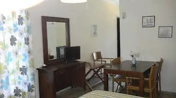 Agnanti アパートホテル 2*