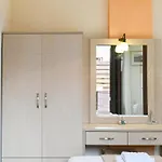 Agnanti Aparthotel